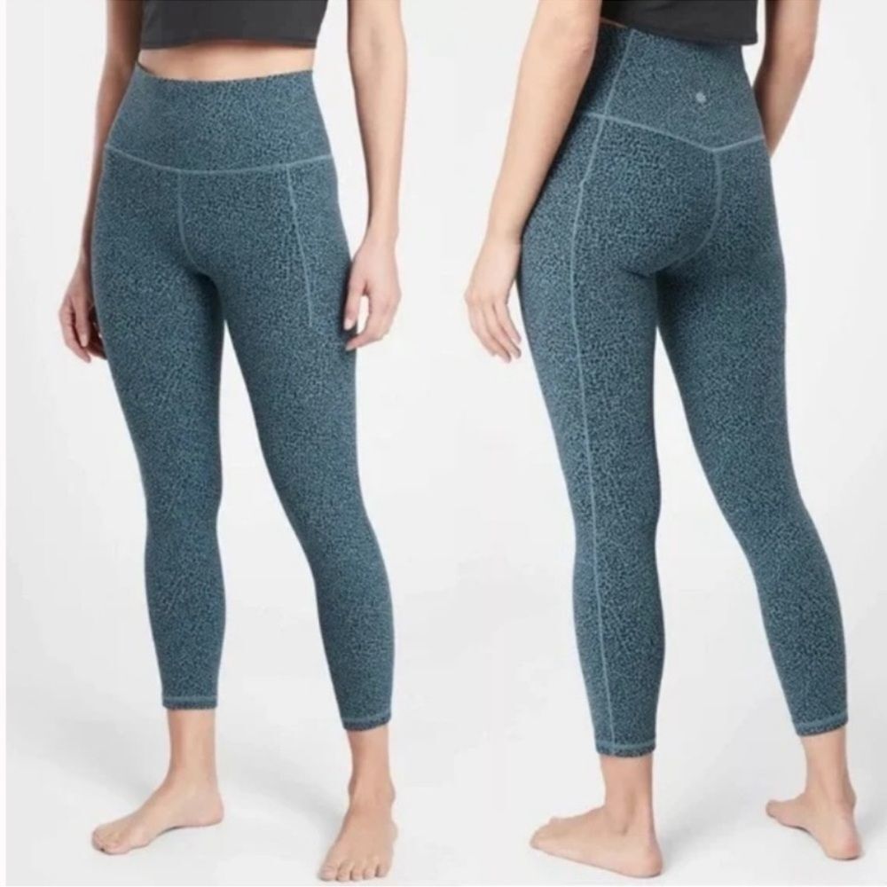 Athleta Leopard Print Salutation Stash II Texture Tight Legging High Rise M